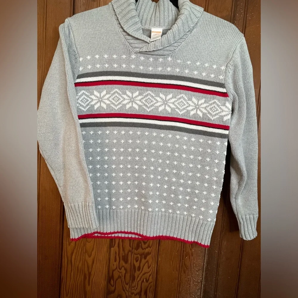 ⭐️Gymboree boys sweater Large 10/12. Great for winter!